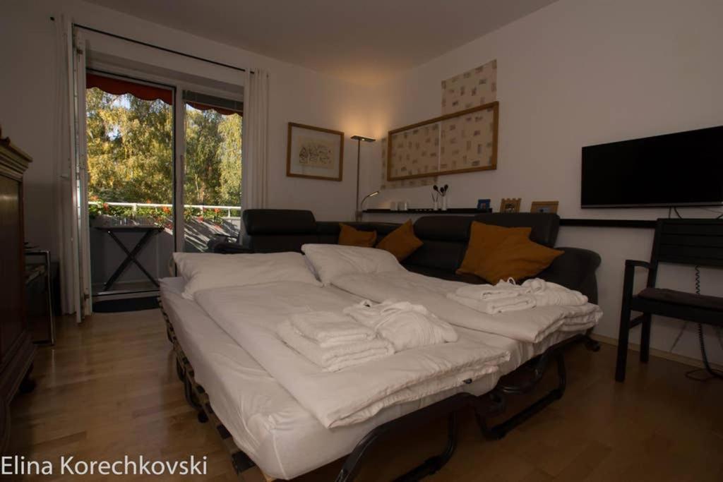 Bahnhofsnahe, Ruhige Und Sonnige 2 Zimmerwohnung Im Dichterviertel Висбаден Экстерьер фото